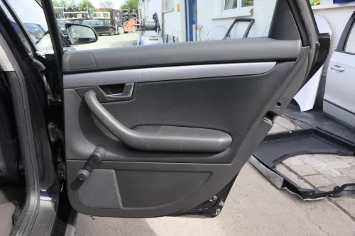 4x Audi A4 8E B6 Türverkleidung Verkleidung Tür vorne + hinten schwarz links man (159631)