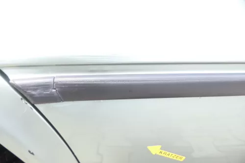 Audi 80 90 Limousine Stufenheck Tür hinten rechts Rahmen Türblatt grün LY6N ohne (159843)