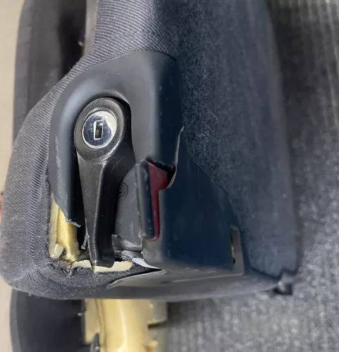 Audi A6 4B Limousine Rückbank Rücksitzbank Sitz Rücksitz 3Punkt Recaro (159926)