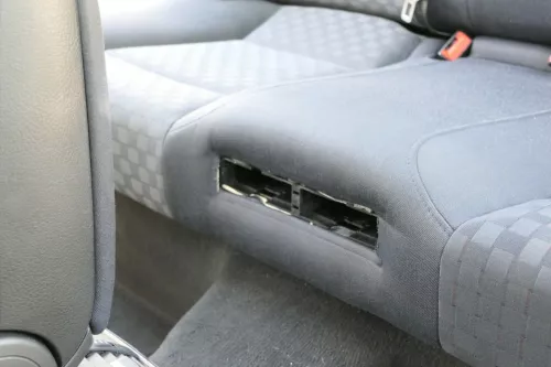 Audi A6 4B Limousine Rückbank Rücksitzbank Sitz Rücksitz 3Punkt Recaro (159926)