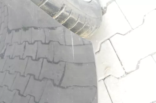 Passat 3C B7 Stoßstange vorne Stoßfänger PDC LC9X schwarz MÄNGEL DELLE Stauchung (159945)