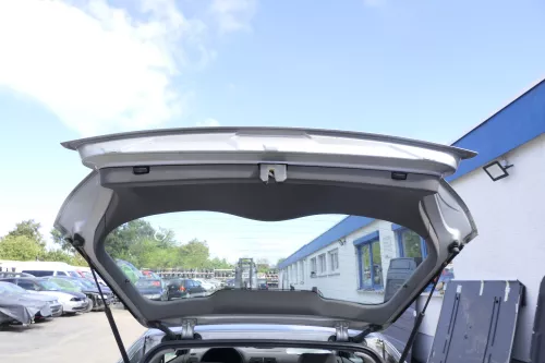 Audi A3 8L bis cBj. ca1999 Heckklappe Kofferraumklappe Klappe hinten silber LY7M (160009)
