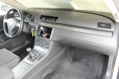 Passat 3C CC Mittelkonsole Verkleidung Radio Klappe Abdeckung Dekor dark rhodium (160026)