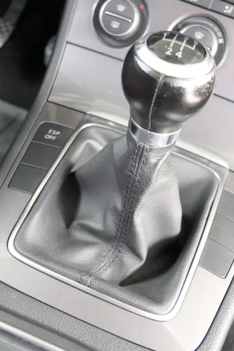 VW Passat 3C 5-Gang Schaltknauf Schaltsack Schaltung Schaltknüppel original Sch (160027)