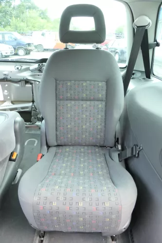 1x Sharan 7M Ford Galaxy 1x Sitz hinten links oder mitte Rücksitz 6+7 Sitz 7M388