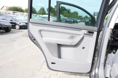 VW Touran 4x Türverkleidung Verkleidung Tür vorne +hinten links grau (160107)