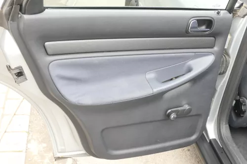 4 Stück Audi A4 B5 Türverkleidung Verkleidung Tür vorne hinten rechts links (160175)