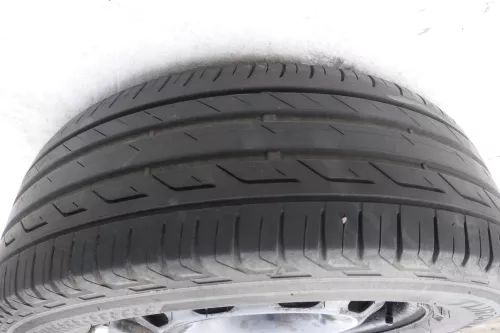 4x  VW Golf 4 Bora 195/65 R15 91T Sommerreifen 6jx15H2 ET38  ca. 3-5-7mm (160216)