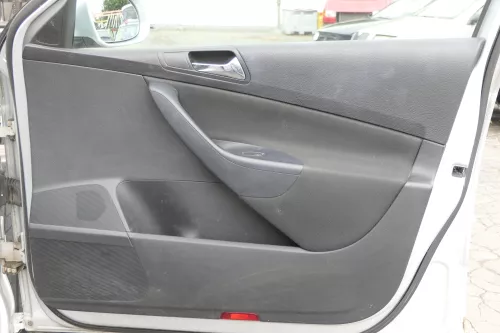 VW Passat 3C Variant Türverkleidung Verkleidung Tür vorne rechts Beifahrertür sc