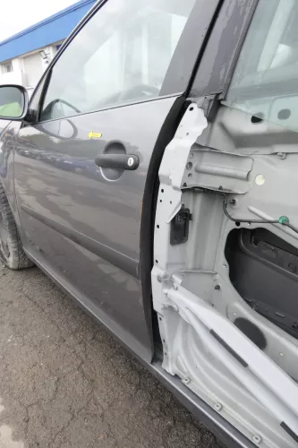 VW Golf 5 V 1K Tür vorne links Fahrertür 4/5-Türer grau LA7T un nur TÜRBLATT  (160307)