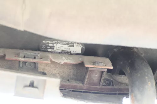 Audi A4 B5 starr Anhängerkupplung Anhängekupplung mit Kabelbaum Westfalia (160338)