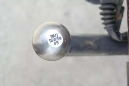 Audi A4 B5 starr Anhängerkupplung Anhängekupplung mit Kabelbaum Westfalia (160338)