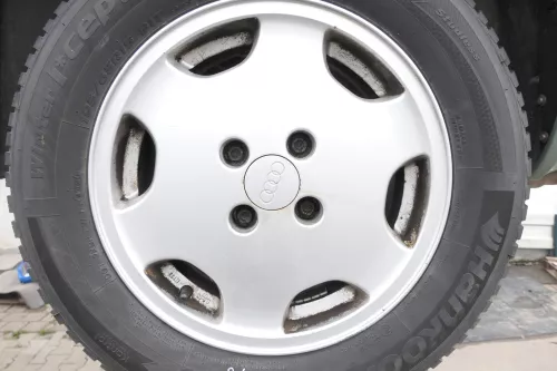 4x Audi A4 100 Alufelgen 195/65 R15 91T Winterreifen Reifen 4-8mm 8A0601025B (160368)