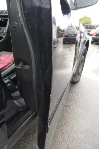 Audi A4 B6 8E nur Türblatt Tür vorne rechts Beifahrertür blau LZ5L Kombi+Limo v (160437)