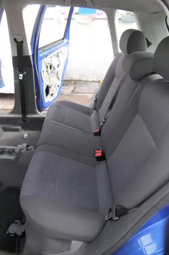 VW Polo 9N 9N3 Sitz Rückbank Sitzfläche Sitze 3 Punkt Gurt hinten mit Kopfstütze (160529)