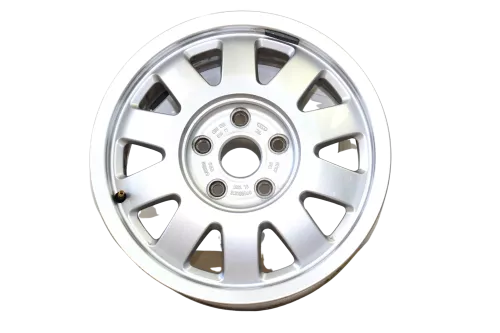 1x Audi A4 A6 4B Alufelge original 8D0601025M 6j x16H2 ET45