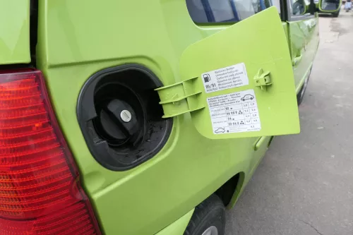 VW Lupo Seat Arosa Tankdeckel Deckel Tank Tankverschluß grün LR6A (160630)