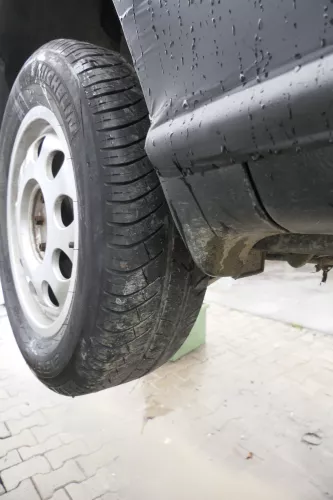 Audi A3 8L Alufelgen Reifen 195/65 R15 Sommerreifen 4-6mm 8L0601025E (160747)