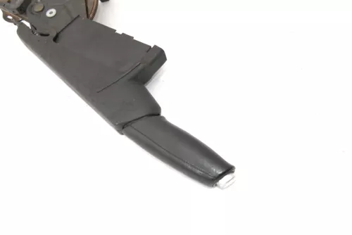 Audi A4 8E B6 B7 Handbremse Feststellbremse schwarz Leder Griff (160989)