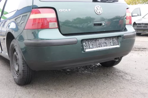 VW Golf 4 Limousine Stoßstange hinten Heckstoßstange Stoßfänger grün LC6M bright (161061)