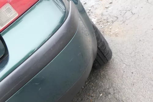 VW Golf 4 Limousine Stoßstange hinten Heckstoßstange Stoßfänger grün LC6M bright (161061)