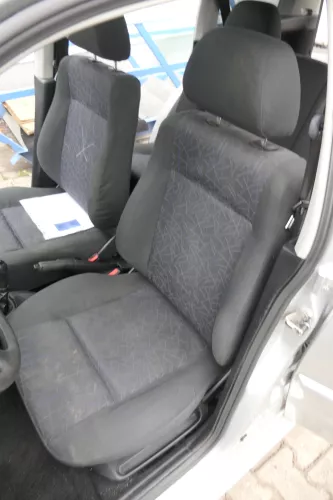 VW Polo 6N2 Seat Ibiza 6K Golf 3 Sitz vorne links Fahrersitz 4/5-Türer höhenve (161153)