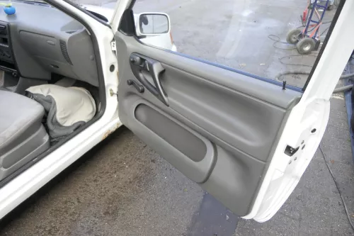 VW Polo 6N Türverkleidung Verkleidung Tür vorne rechts 2/3-Türer grau i (161261)