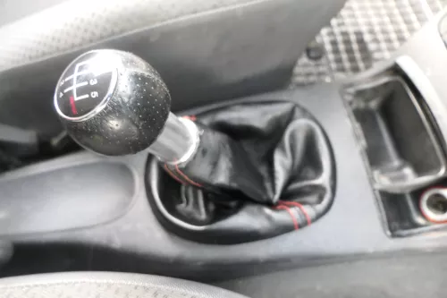 VW Lupo Polo 6N2 Schaltknauf Schaltsack Schaltknüppel schwarz rote Nähte (161338)