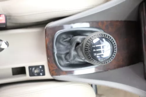 Audi A6 4B Schaltknauf Schaltsack Schaltknüppel original 6-Gang Leder schwarz (161393)