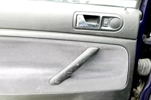 VW Passat 3B Variant Türverkleidung Verkleidung Tür vorne u hinten schwarz links (161541)