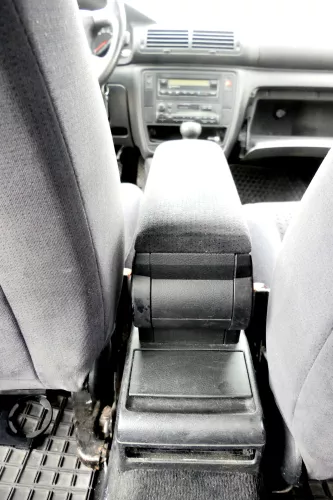 VW Passat 3B Mittelarmlehne Armlehne Lehne Mitte Original schwarz dunkel Velour (161545)