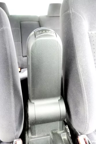 VW Passat 3B Mittelarmlehne Armlehne Lehne Mitte Original schwarz dunkel Velour (161545)