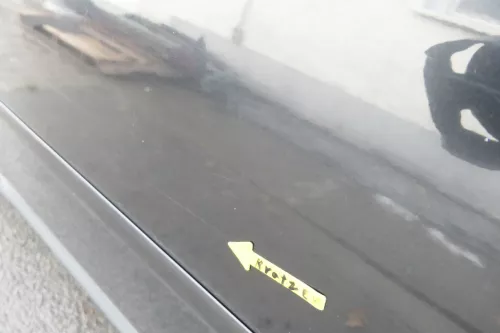 Audi A6 4B C5 Tür nur Türblatt vorne rechts Beifahrertür schwarz LZ9W (161551)