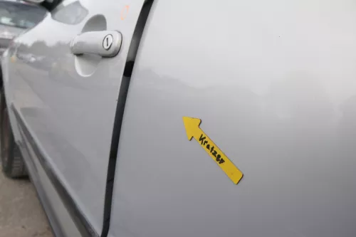 VW Passat 3B 3BG Limousine Tür hinten links silber grau LB7Z satinsilber (161689)