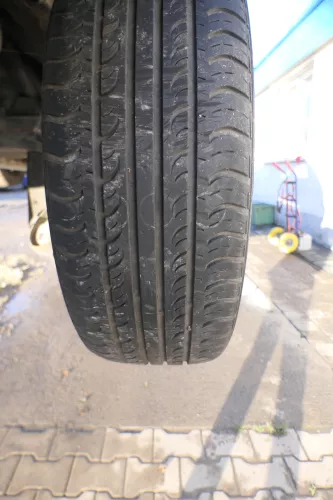 VW Polo 9N 6R Felgen Reifen 195/55 R15 85H Sommerreifen ca. 4-6mm  (161868)