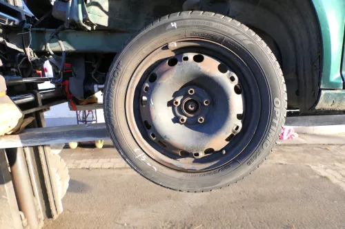 VW Polo 9N 6R Felgen Reifen 195/55 R15 85H Sommerreifen ca. 4-6mm  (161868)