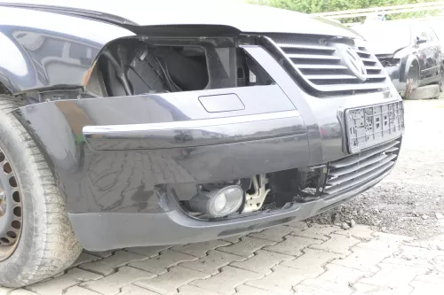 VW Passat 3BG Stoßstange vorne Frontstoßstange Stoßfänger schwarz LC9Z SWR (162013)