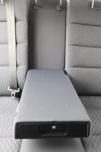 Audi A4 B5 Kombi Avant Rückbank Rücksitzbank Sitz Rücksitz 3 Punkt Gurt Kopfstüt (162144)