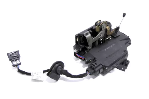 Audi A2 8Z Tür Türschloß mit Zentralverriegelung hinten rechts 8Z0839016D /A