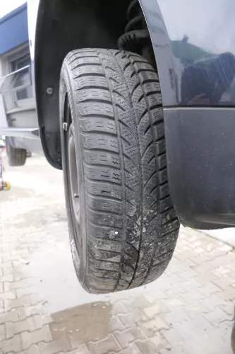 4x Audi A2 Reifen Felgen 175/60 R15 81H M+S Winterreifen Reifen 8Z0601027 5-7mm (162220)