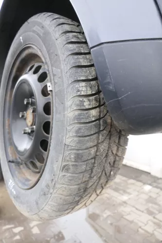 4x Audi A2 Reifen Felgen 175/60 R15 81H M+S Winterreifen Reifen 8Z0601027 5-7mm (162220)