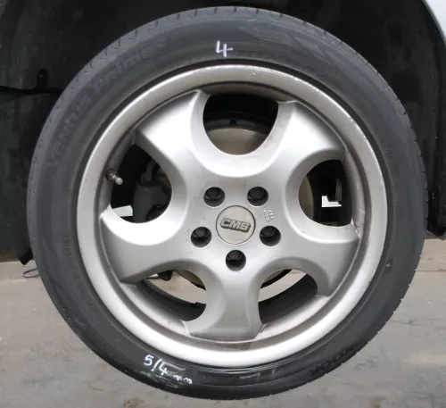 VW Passat 3C Golf Reifen Sommerreifen 225/45 R17 91V Alufelgen Felgen 4-6mm (162247)