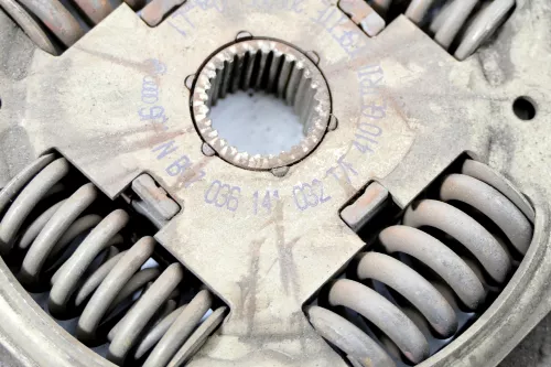 VW Touran Golf 5 6 Schwungrad Kupplung Druckplatte 1,6 FSI BLG BLP BLF (162249)