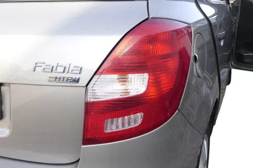 Skoda Fabia 5J Schrägheck Rücklicht Rückleuchte original hinten rechts + Kombi (162265)
