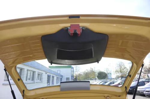 VW Fox 5Z Heckklappe Kofferraumklappe Klappe hinten + Scheibe gelb LY1C (162309)