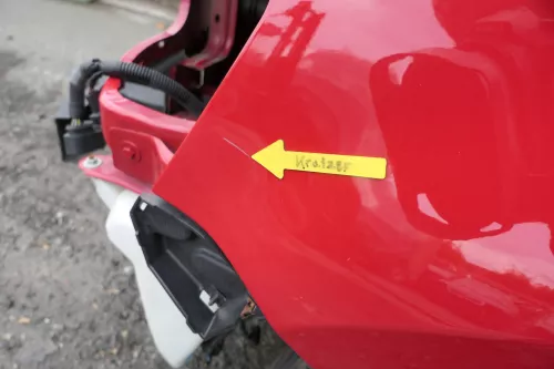 VW Fox Kotflügel vorne links rot LY3D (162332)