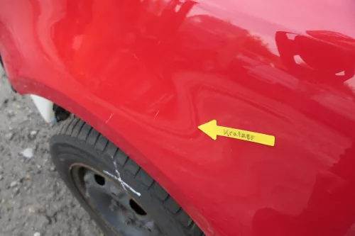 VW Fox Kotflügel vorne links rot LY3D (162332)