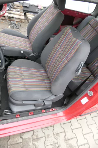 VW Fox Sitz Fahrersitz vorne links OHNEAirbag höhenverstellbar  v