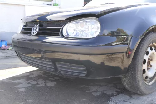 VW Golf 4 1J Stoßstange vorne Stoßfänger vorn schwarz L041 Frontstoßstange (162429)
