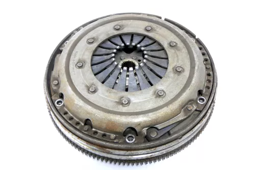 VW Passat 3B A4 Druckplatte Schwungscheibe Kupplung AEB 1,8T ADR 1,8 Schwungrad